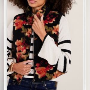 Beth Reversible Floral Fleece Vest cropped size M
